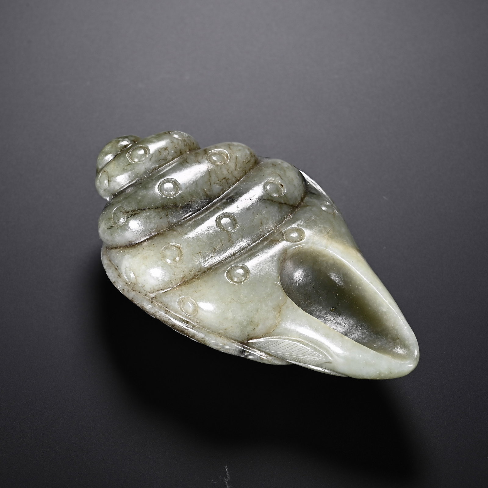 A Chinese Hetian Jade Conch (1 of 8)