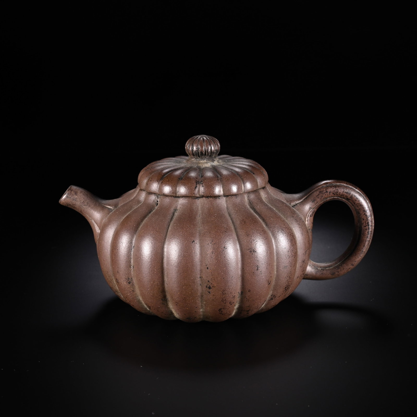 Chinese Yixing Zisha Clay Melon-Ribbed Teapot (1 of 9)