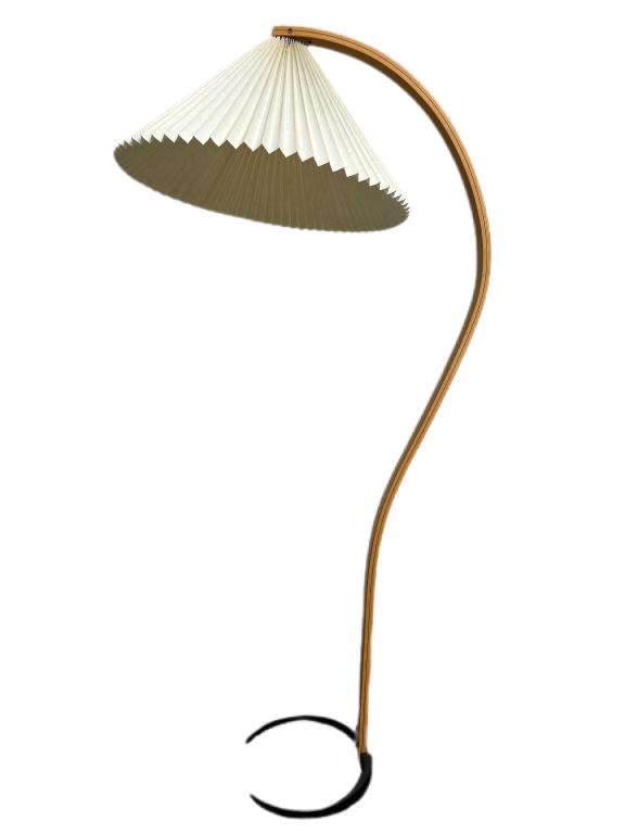 Mars Caprini Bent Wood Floor Lamp (1 of 13)