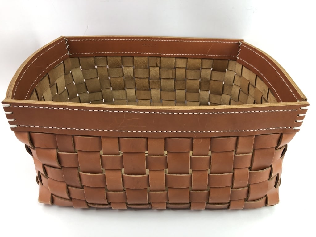 Arte & Cuoio Leather Basket (Italy): 12" x 18" x 9"H (L10)