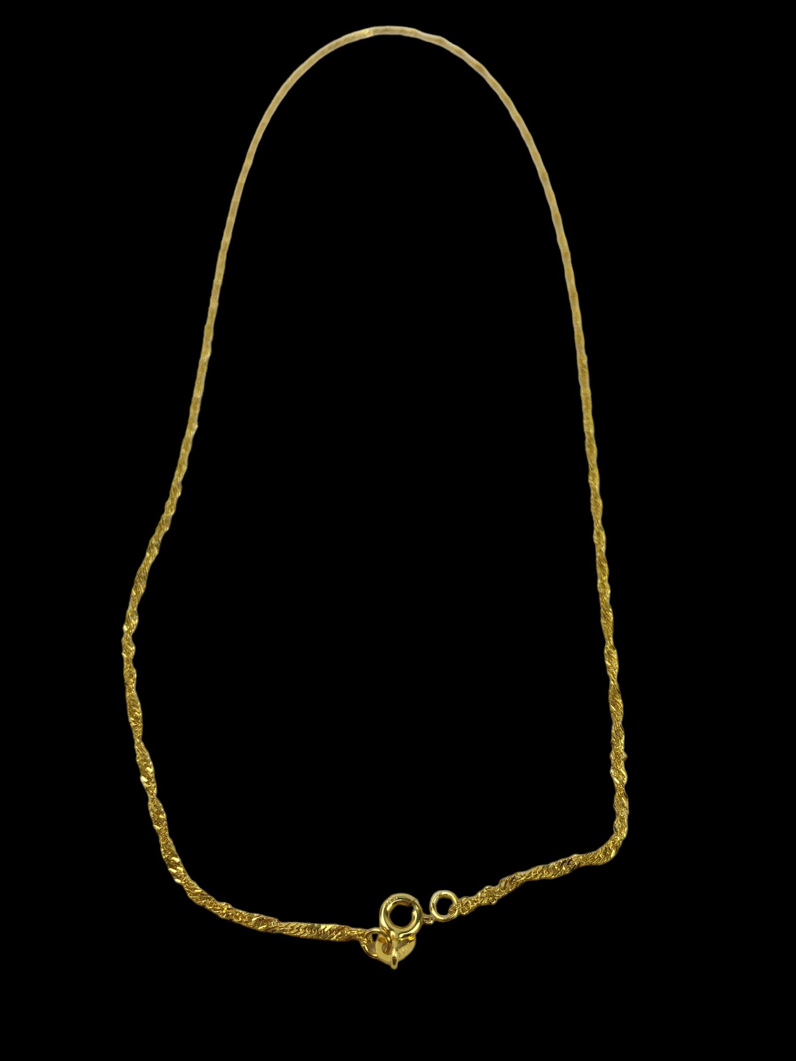 MILOR 14KT ITALY GOLD NECKLACE 1.14g: 20" L. 1.14 grams. Marked "14KT ITALY" & "MILOR"