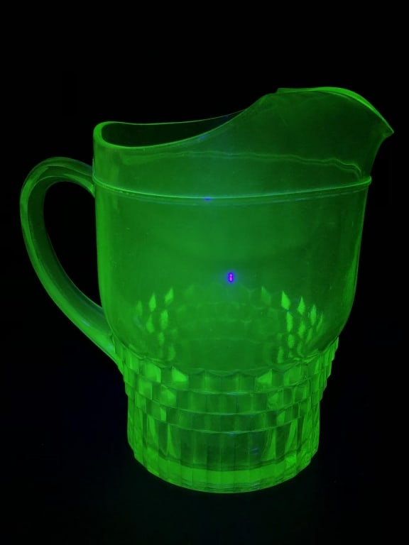 Vintage Green Uranium Glass Pitcher (1 of 9)