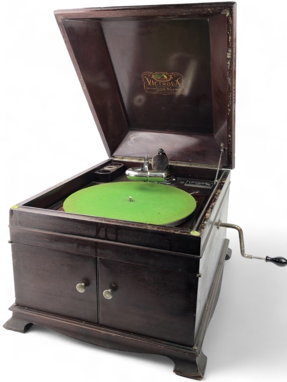 Victor Talking Machine Co. Victrola, Model VV-IX-A (1 of 20)