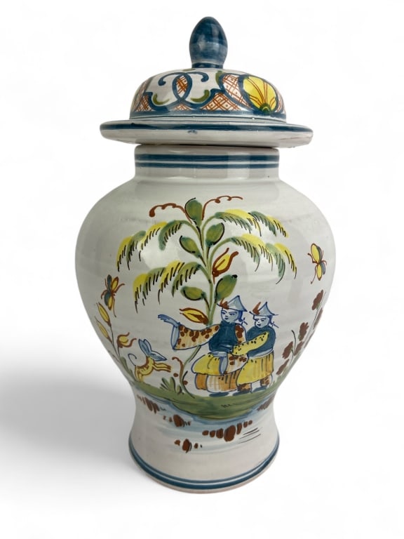 10" Larucci Pottery Ginger Jar: Made in Italy. Ginger Jar is approx. 6" diameter at shoulders and Jar weighs 2lbs 10 oz. No chips or cracks!