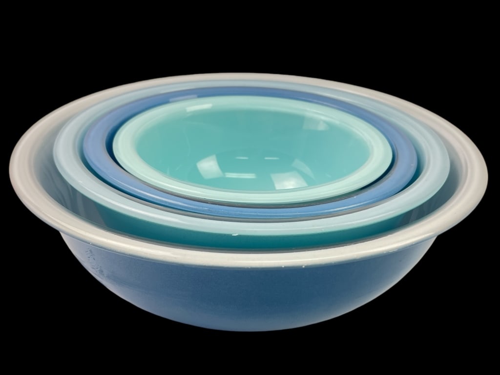 RARE Complete Set of Vintage 1980s Pyrex Moody (1 of 8)