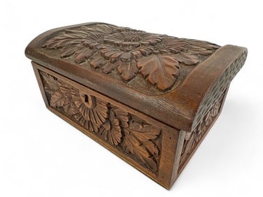 Vtg Hand Carved Wooden Box