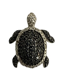 HN Heng Ngai Sterling  Sea Turtle Pendant