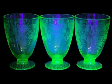 Set Of 3 Uranium Glass Florentine Tumblers