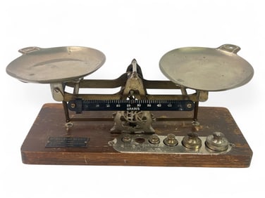 Antique Eastman Kodak Avoirdupois Chemical Scale