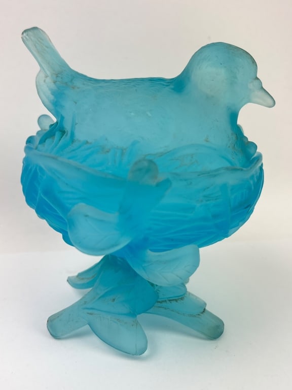 Westmoreland Blue Frosted Glass Bird Dish (1 of 15)
