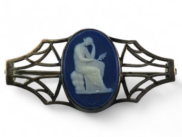 Vtg. Wedgewood blue and sterling Cameo pin 1.5"
