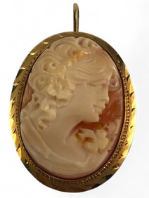 Vtg. Cameo in 1/20 12K gold filled pendant