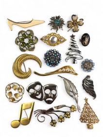 Vintage Lot of Brooches & Lapel Pins
