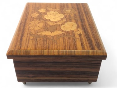 Cuendet Swiss Musical Jewelry Box