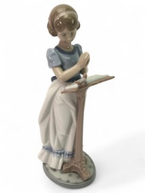 Lladro Praying Girl Figurine XLH 18