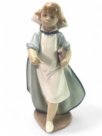 Lladro Nurse With Book Porcelain Figurine
