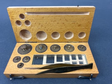 Michigan Drug Co. Apothecary Weight Set