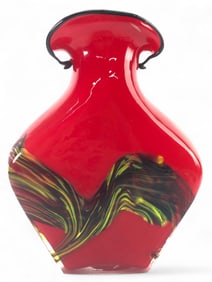 Art Glass Vase With Swirl Design
