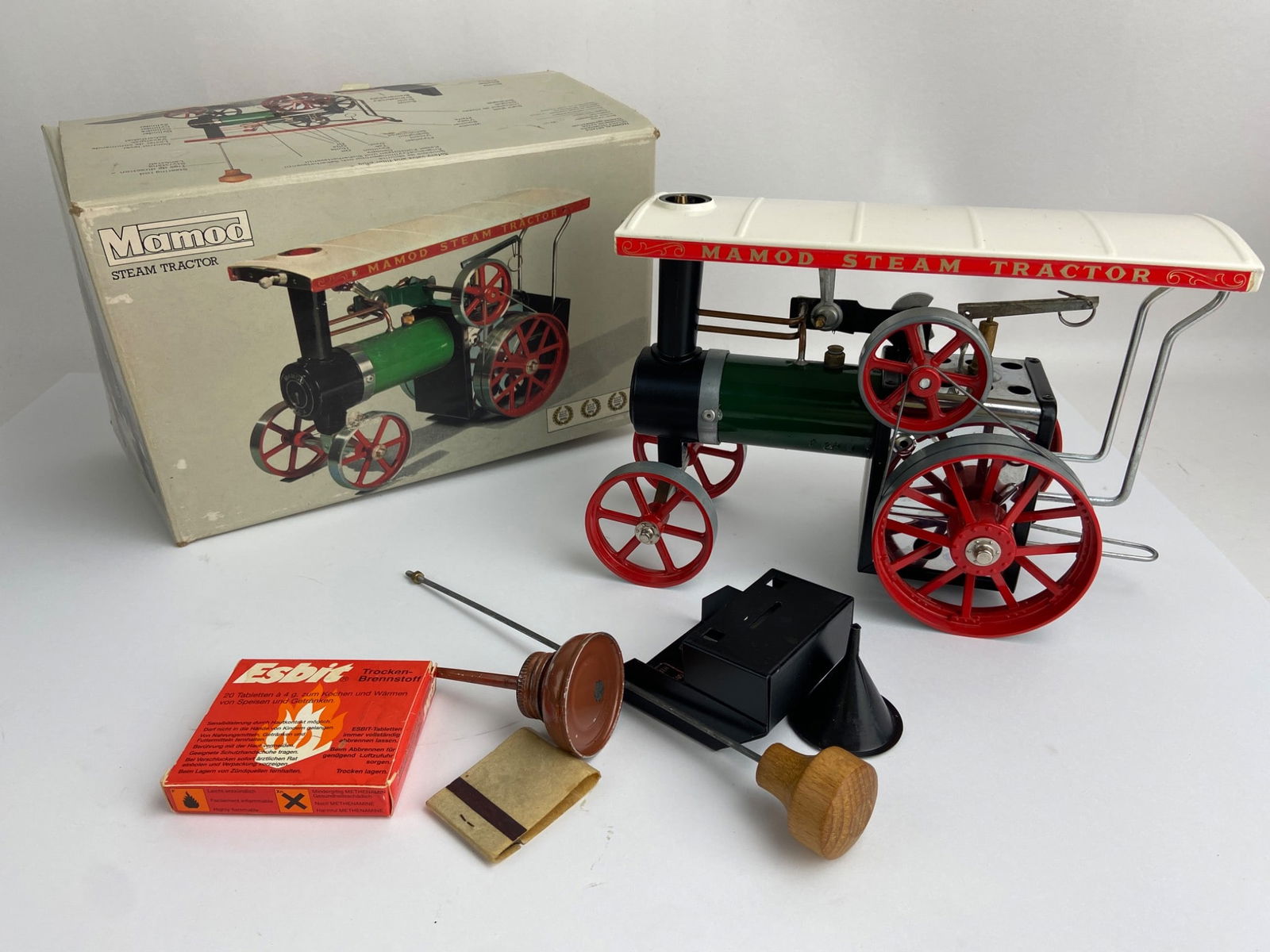 Mamod Steam Tractor Model With Box (1 of 7)