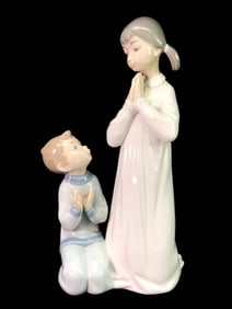 Lladro "Teaching To Pray" #4779 Figurine