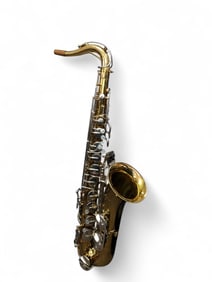 Bundy II Selmer Tenor Saxophone In Case