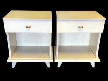 Kroehler Furniture Pair Of Nightstands