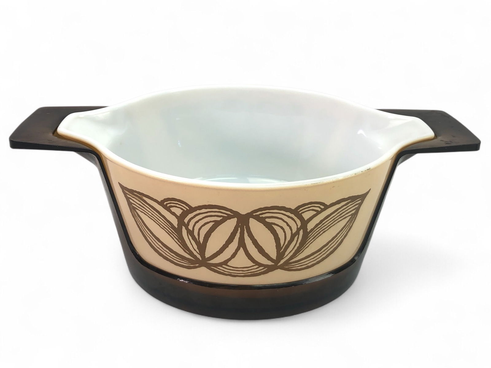 Rare 1973 Promo Pyrex Raffia Brown Onion Bowl: Rare 1973 promotional Pyrex "Brown Onion" Cinderella bowl, pattern Raffia, model 475-B. Bowl is 2.5 quarts with accompanying acrylic cradle. Bowl measures 10.5 inches handle to handle, and cradle meas