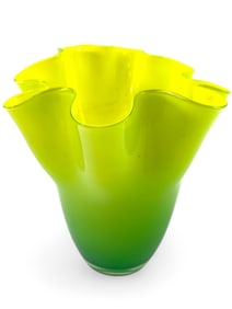 Ruffled Edge Handkerchief Glass Vase