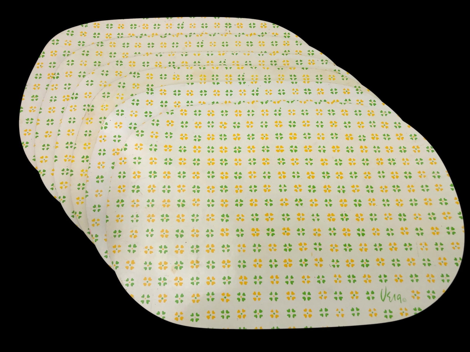 6 Vtg Vera Neumann Floral Placemats 17 3/4 X 11.5: 6 vintage Vera Neumann floral placemats measuring 17 3/4 x 11.5 inches. Features a multicolor floral design with the Vera signature. Some wear & discoloration present on the backs of the placemats.