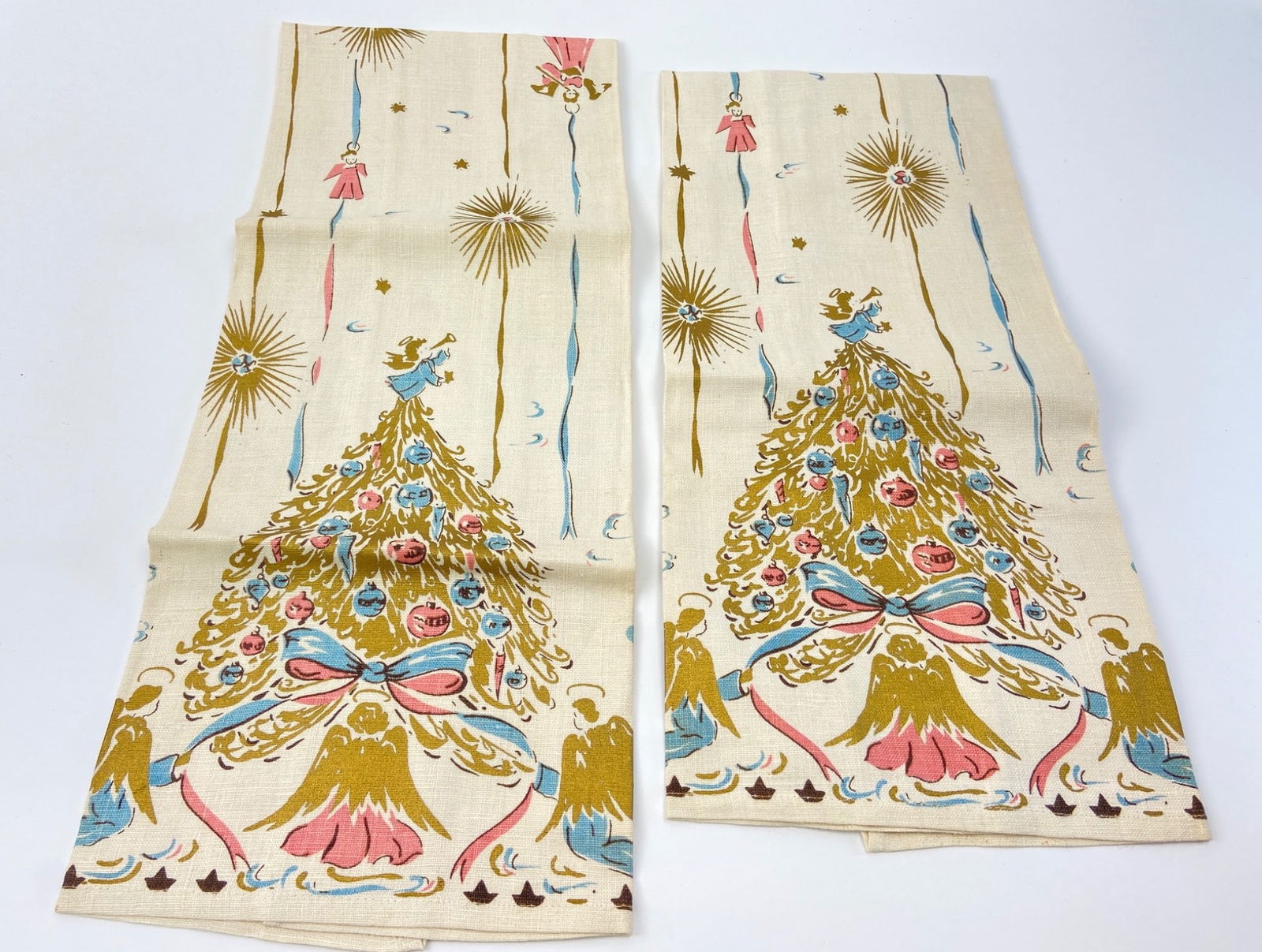 MCM Linen Christmas Tea Towels 28 1/4 X 16 1/8 (1 of 9)