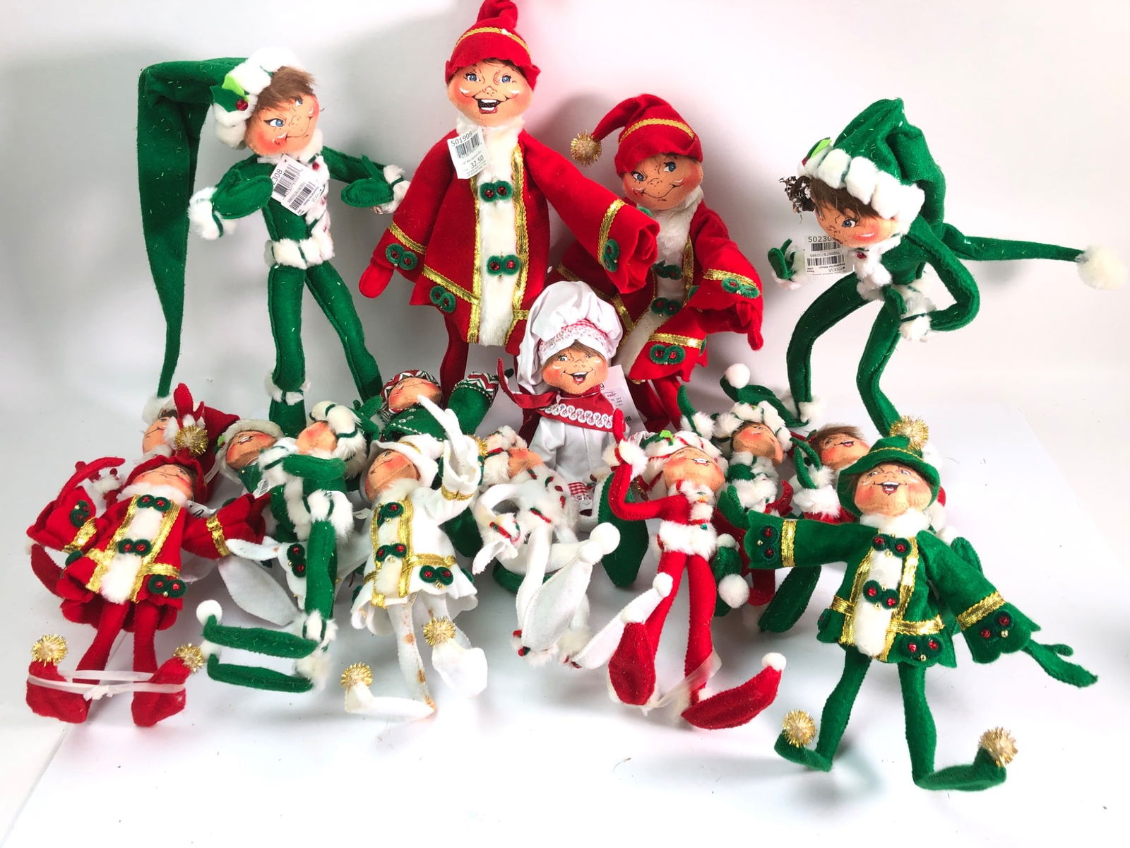 Annalee Christmas Elf & Mrs. Claus Dolls (1 of 8)