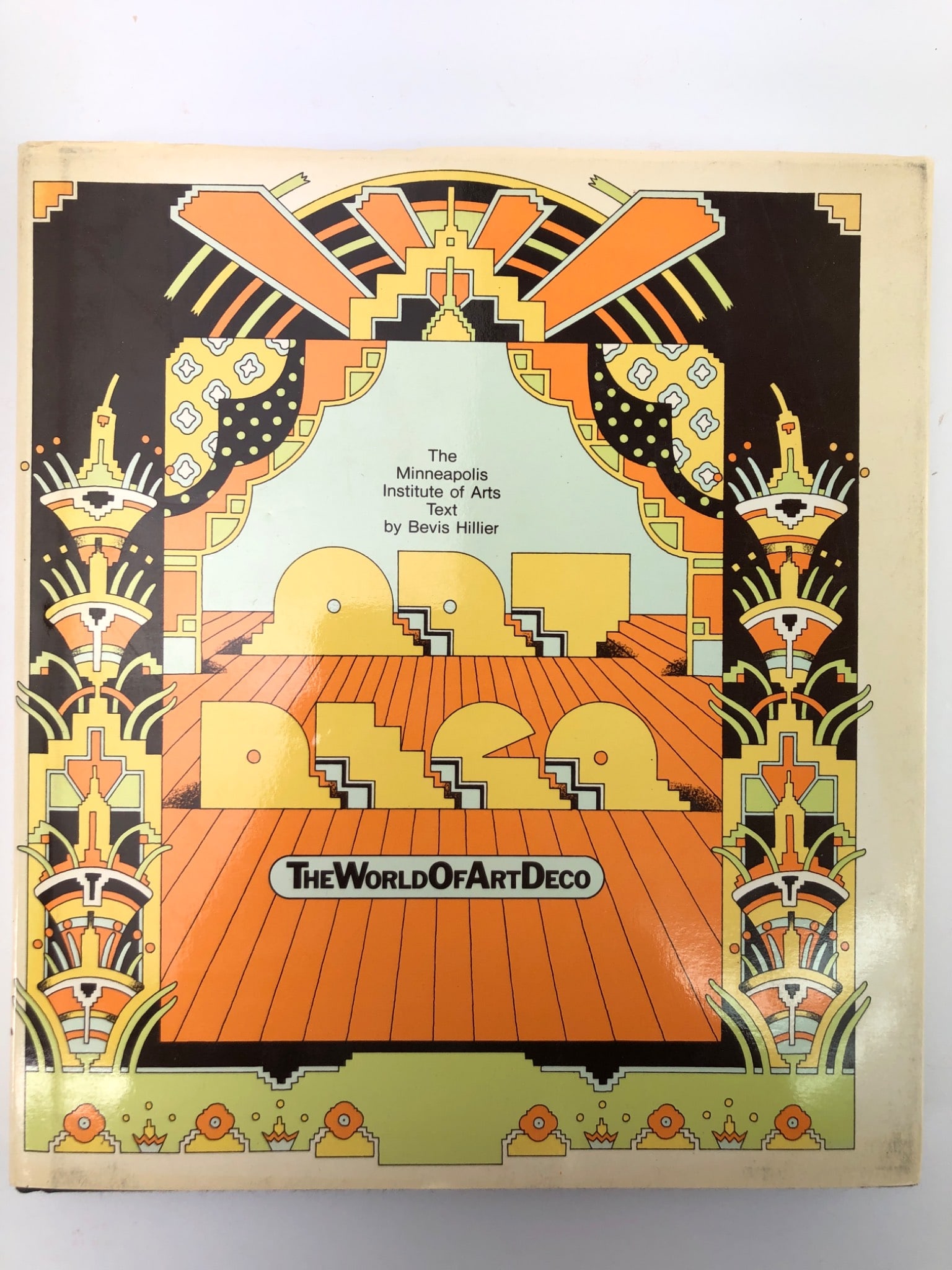 The World Of Art Deco 1971 1st Edition: First edition 1971 hardcover titled "The World of Art Deco" by Bevis Hillier. Includes original dust jacket. Published in conjunction with The Minneapolis Institute of Arts exhibition, featuring over 