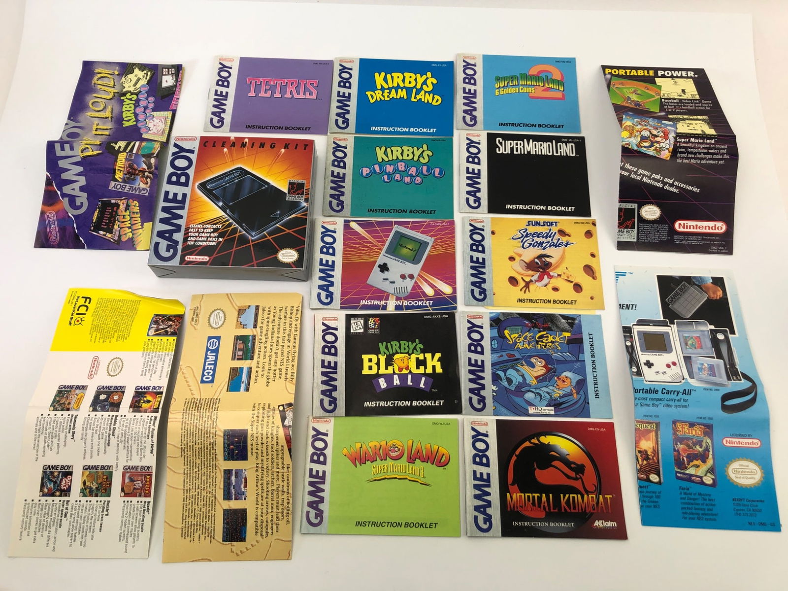 Nintendo Game Boy Cleaning Kit & Game Booklets (1 of 6)