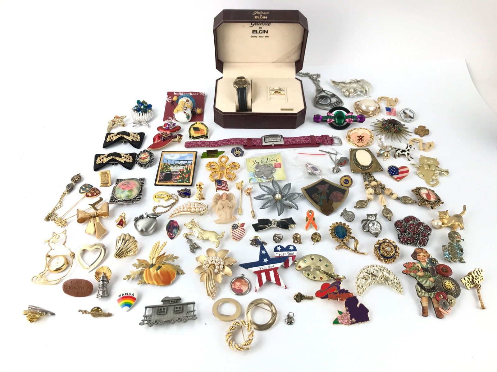 Caravelle Watch & Costume Jewelry with some high end vintage pins (1 of 7)