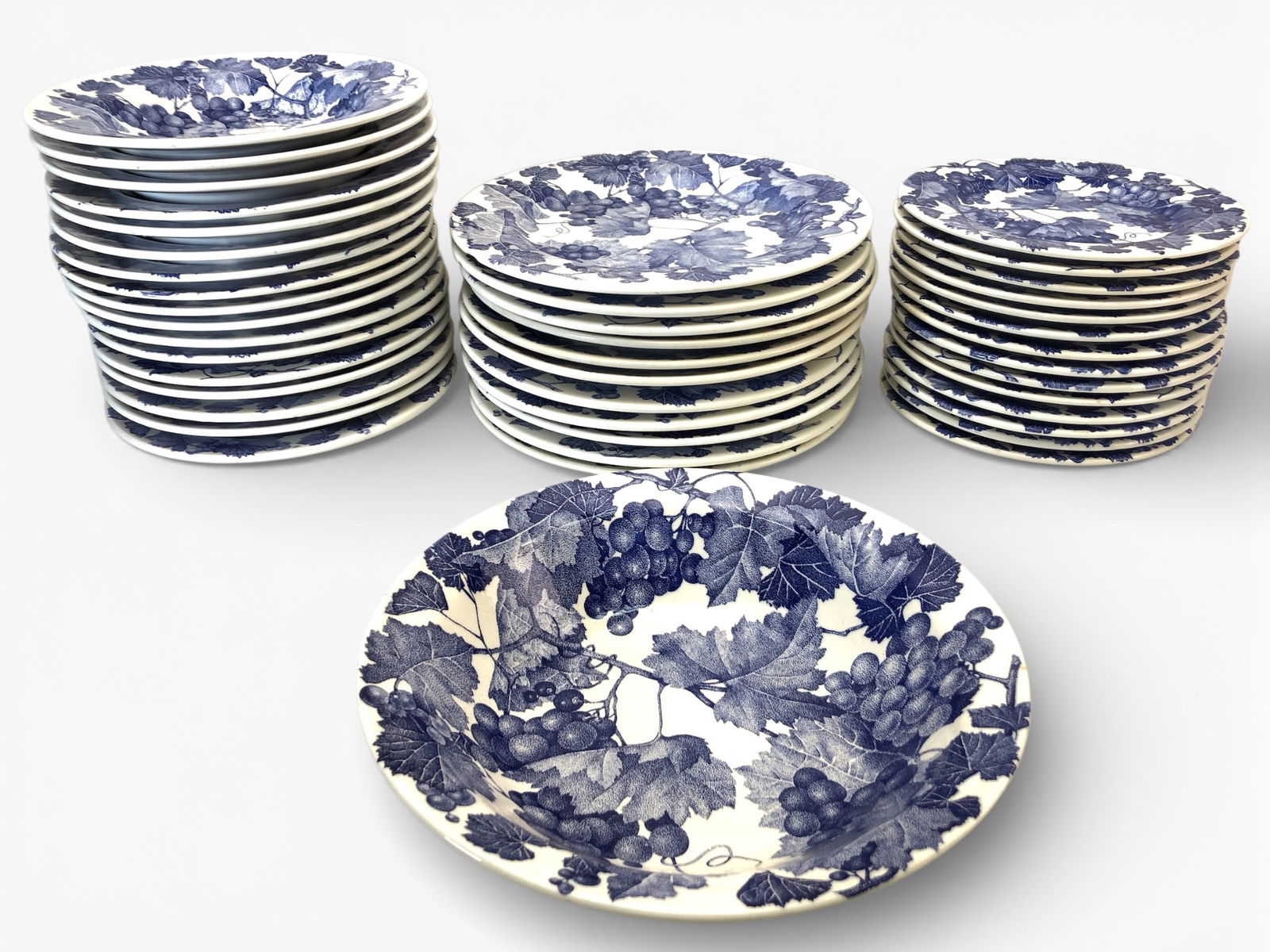 43pc Quadrifoglio Ceramica La Primula Dinnerware Set (1 of 20)