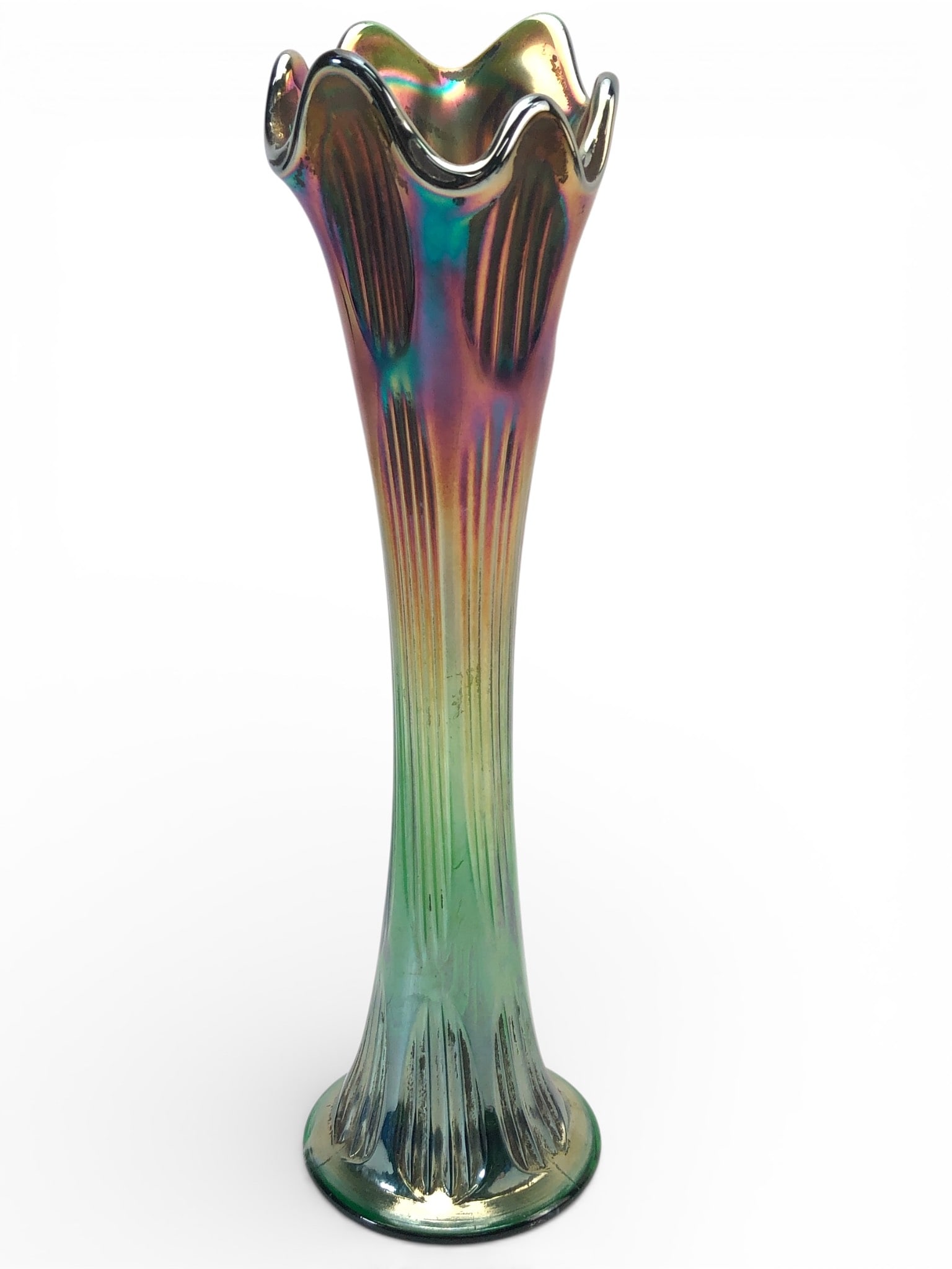Vtg Fenton Diamond & Rib Green Iridescent Carnival Glass Vase (1 of 9)