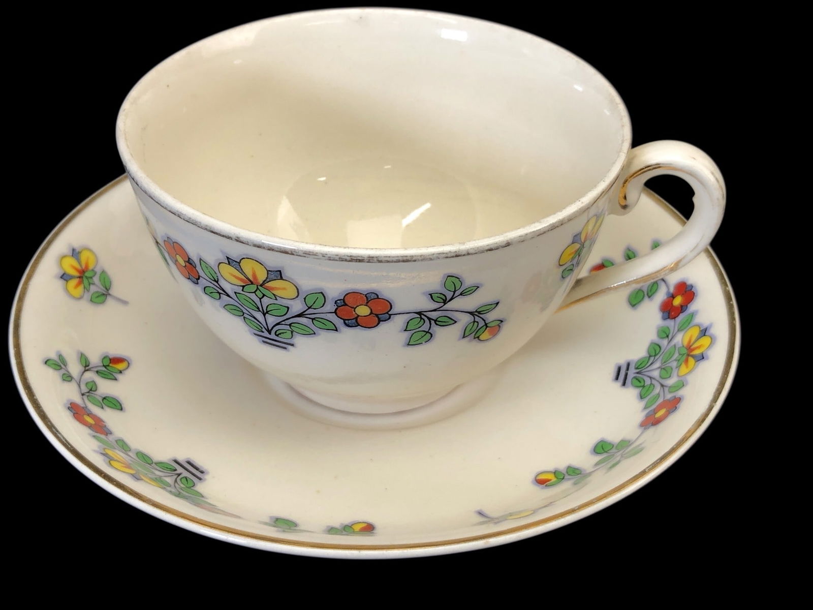 Vtg Pareek Johnson Bros Tea Cup & Saucer Set (1 of 8)