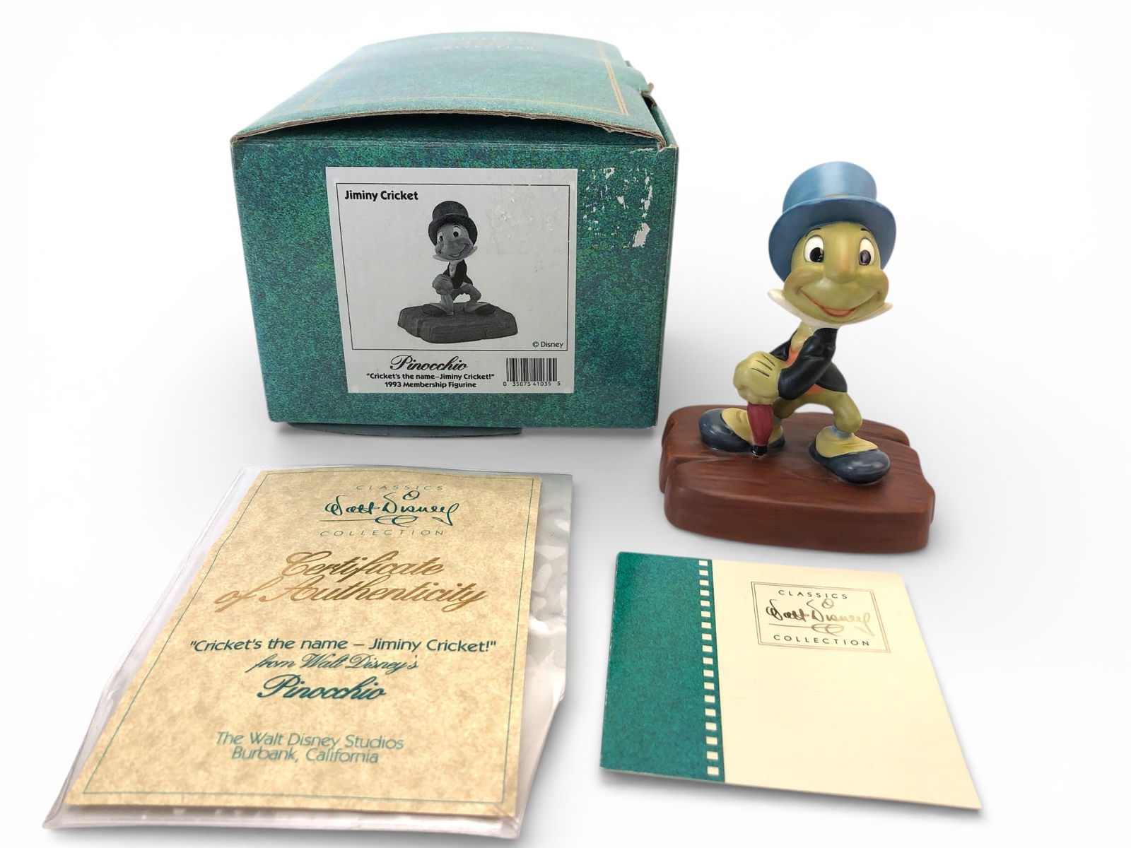 Walt Disney Jiminy Cricket Figurine & Box (1 of 11)