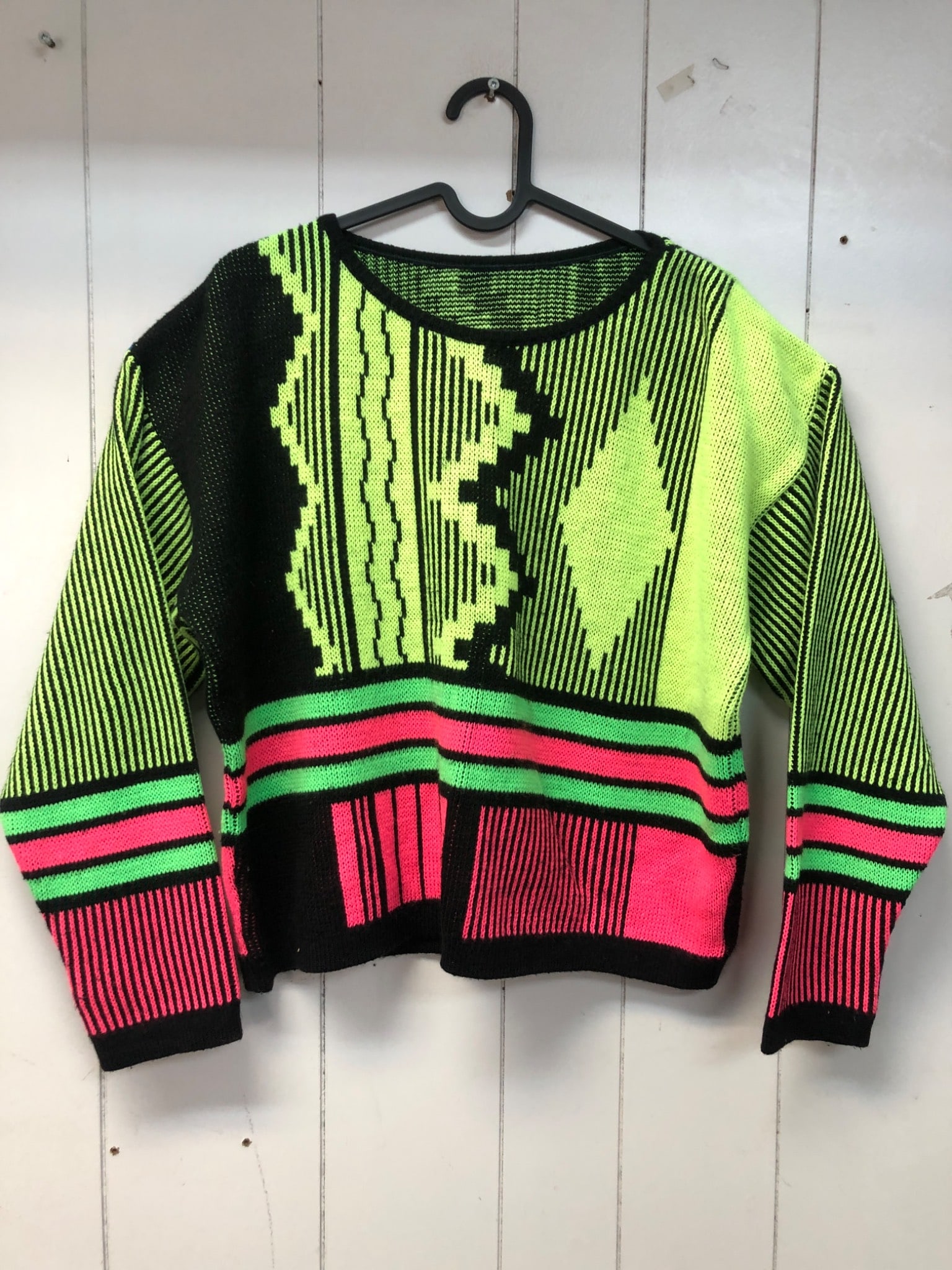 Jeffrey Rogers Acrylic Fiber Sweater (1 of 7)