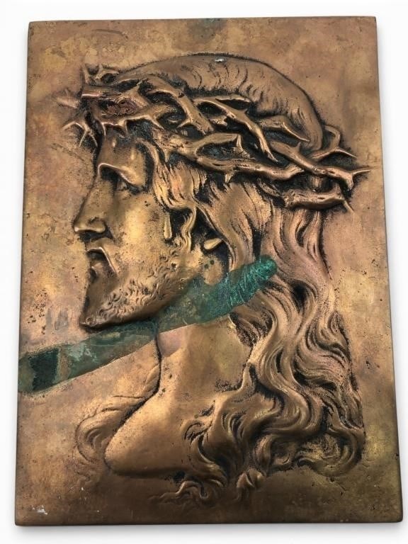 Vtg Bronze Relief Plaque Of Jesus W/Crown Of Thorn: Vintage bronze relief plaque depicting Jesus wearing a crown of thorns. Measures 7.25 x 10 inches. Substantial patina and wear present on both the front and back surfaces, with green oxidation visible
