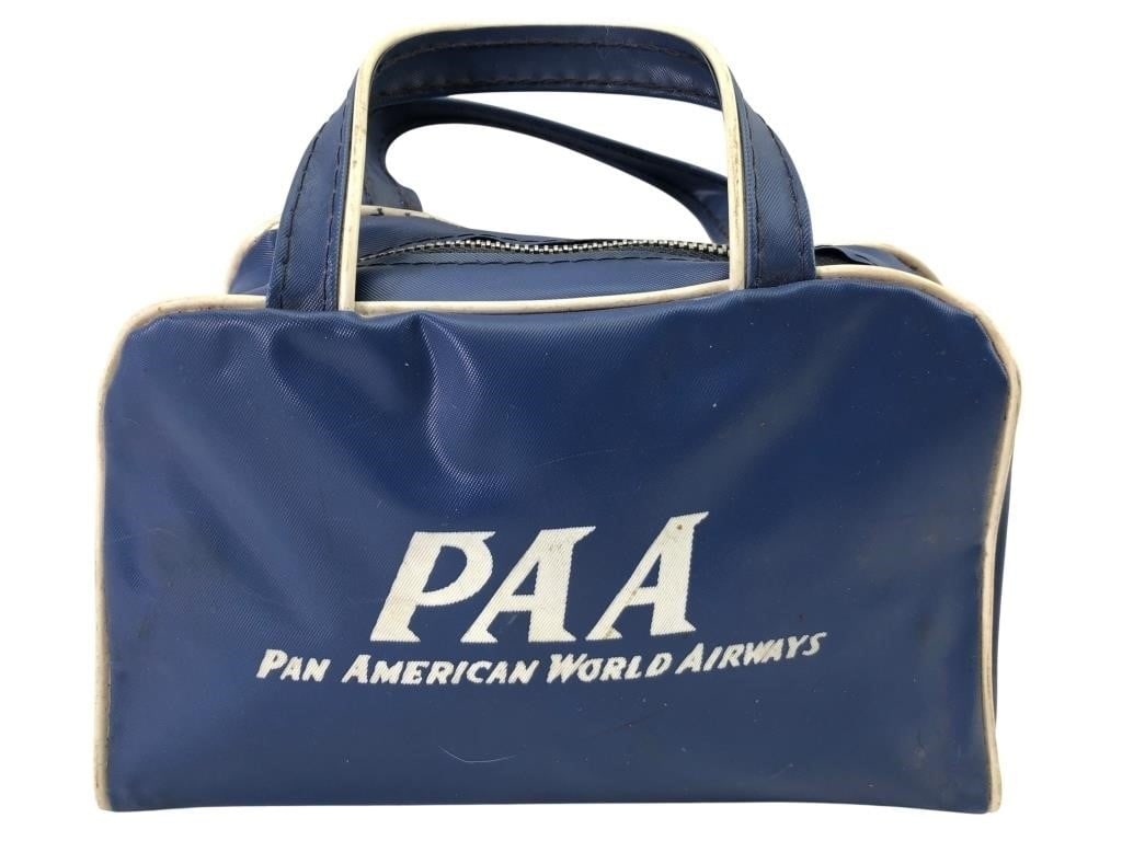 Pan Am PAA Miniature Blue Vinyl Flight Bag (1 of 7)