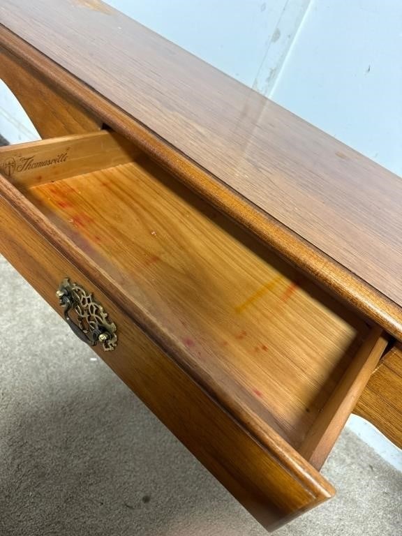 Thomasville Solid Oak Queen Anne Style Table - 9