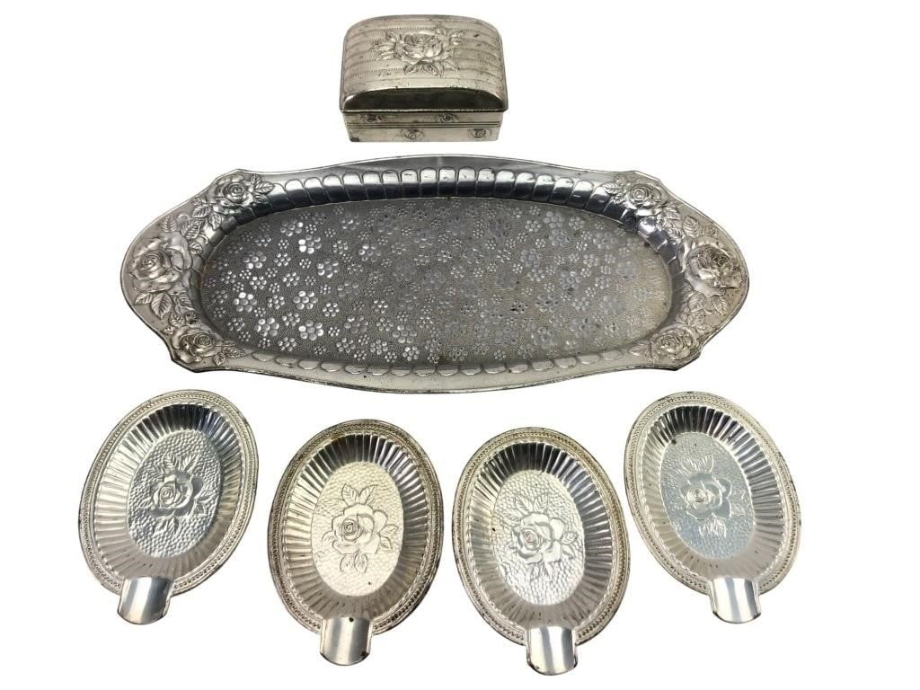 Occupied Japan KT Silverplate Tobacco Set (1 of 12)