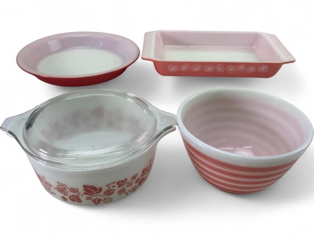 VTG Pink Pyrex Casserole, Mixing Bowl, & Pie Dish (1 of 14)