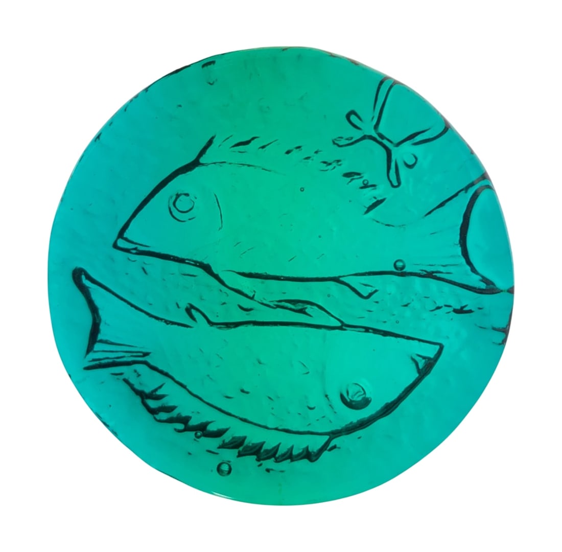 VTG Blenko Azure Blue Glass Pisces Zodiac Paperweight: Vintage Blenko art glass paperweight in azure blue, featuring a pressed Pisces zodiac sign design. The circular piece depicts two fish swimming in opposite directions. Hand-blown construction with a s