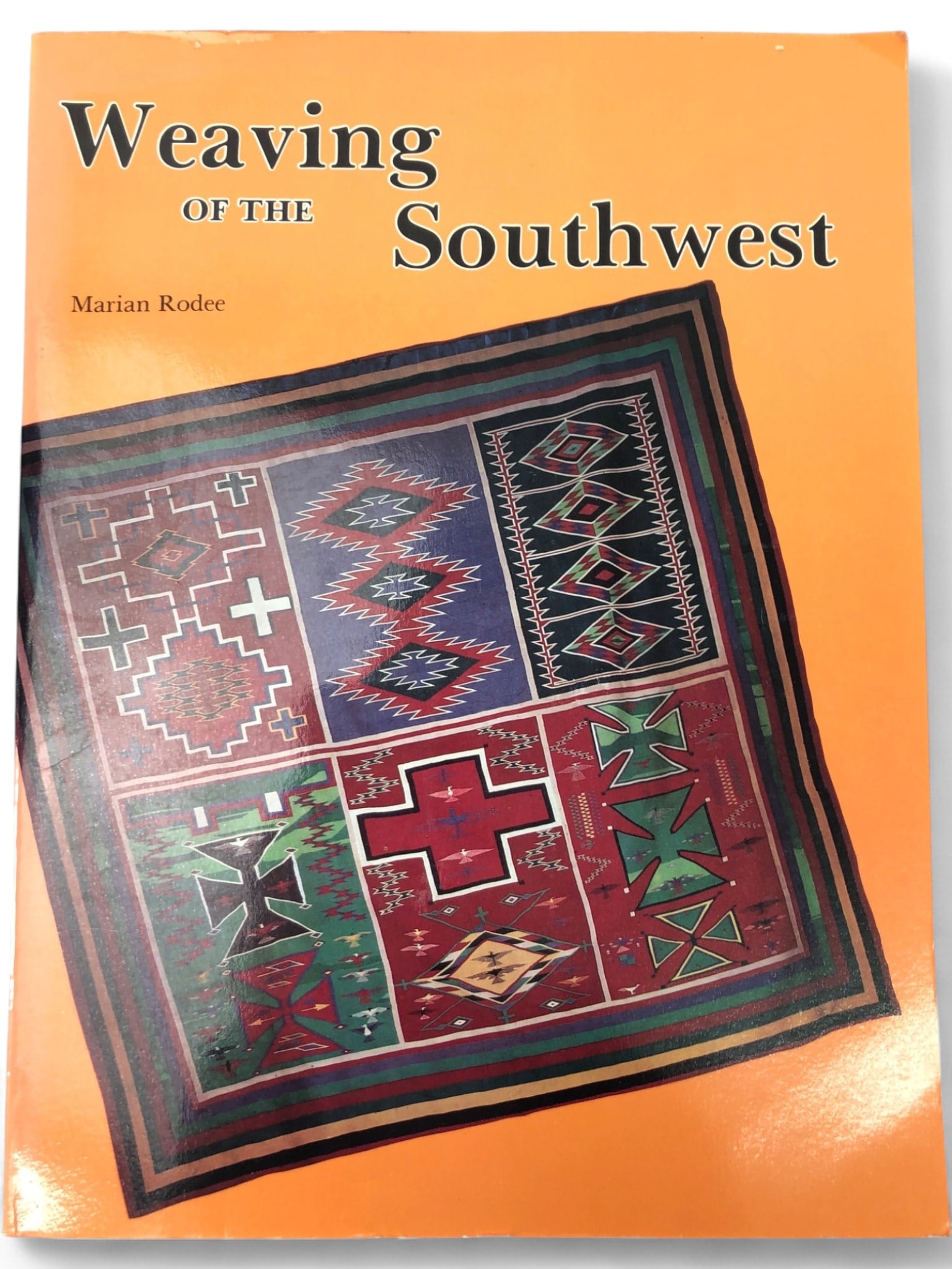 Marian Rodee - Weaving of the Southwest 1st Ed Softcover: 1987 First Edition softcover book, 'Weaving of the Southwest' by Marian Rodee, published by Schiffer Publishing Ltd. Printed in the USA. This comprehensive guide explores Pueblo, Northern Mexico, Rio 