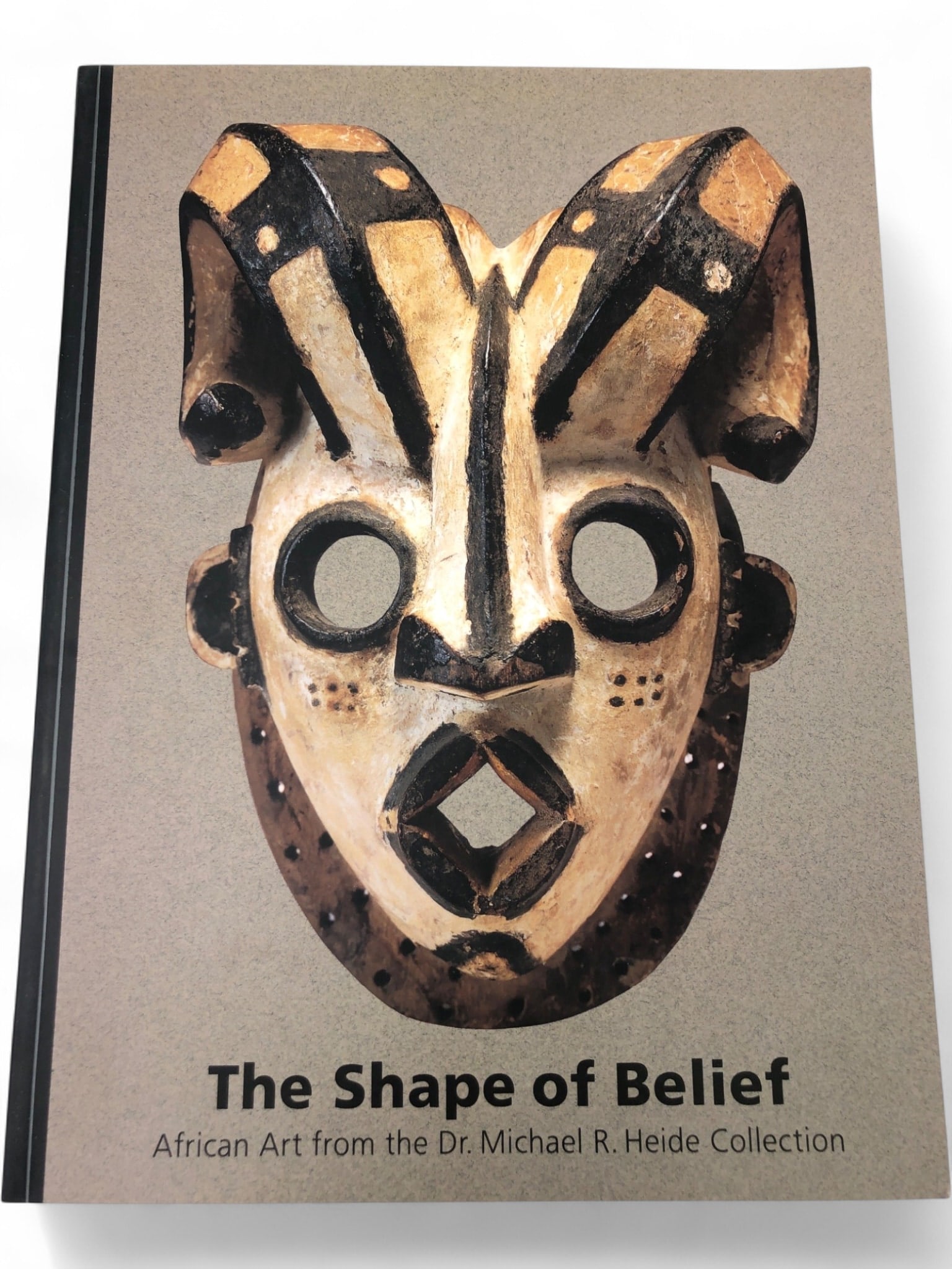 The Shape of Belief: African Art, 1997 Softcover (1 of 8)
