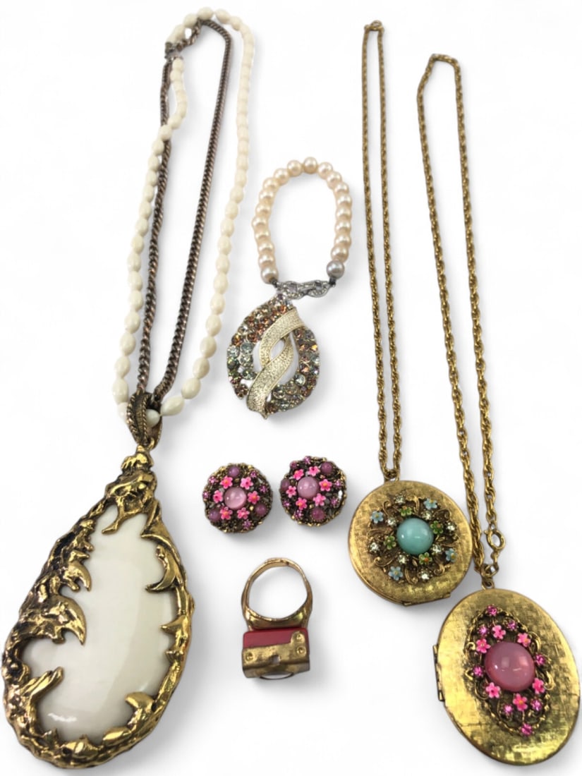 VTG Assorted Costume Jewelry Lot w/ Flying Arrow Ring (1 of 12)