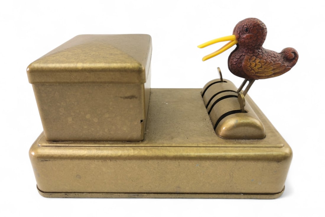 VTG Mechanical Bird Cigarette Dispenser (1 of 6)