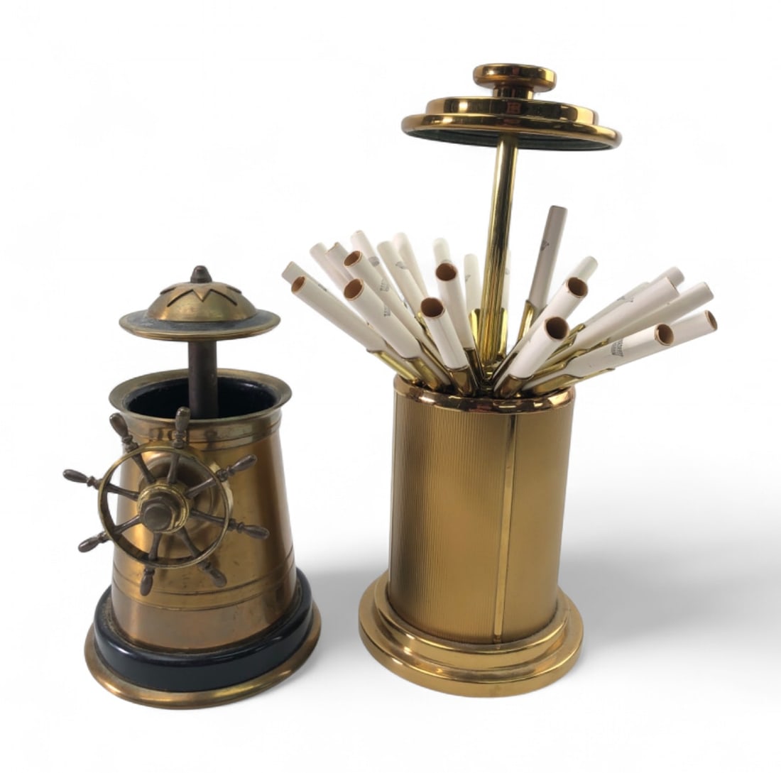 VTG Brass Nautical Ship Wheel Cigarette Dispensers (1 of 9)